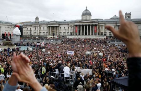 Λονδίνο: Συγκέντρωση αρνητών του κορωνοϊού