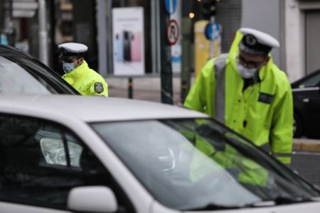 Κορωνοϊός: «Βροχή» τα πρόστιμα για μάσκα και παραβάσεις
