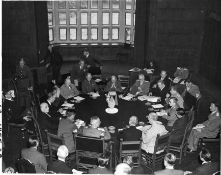 Πότσνταμ: Ο τερματικός σταθμός του Β’ Παγκοσμίου Πολέμου