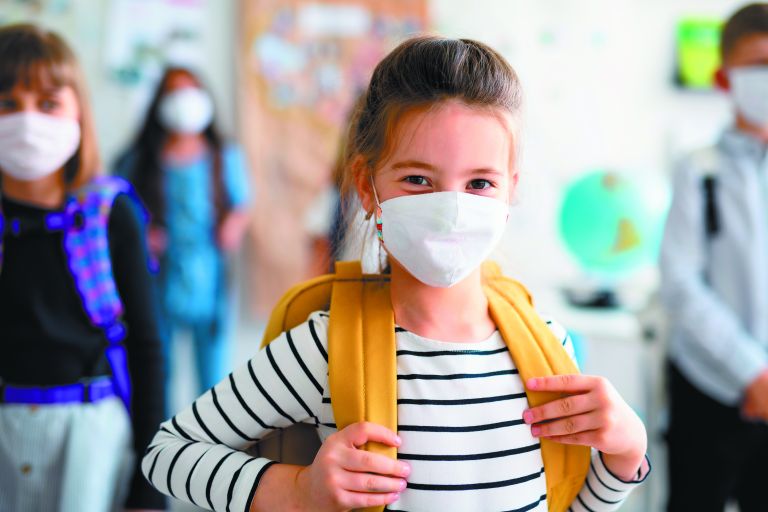 Κορωνοϊός : Επιστροφή στα σχολεία με δίχτυ ασφαλείας