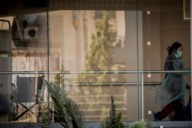 Κορωνοϊός: Πώς έγινε εστία μετάδοσης το γηροκομείο στο Μαρούσι – Τα σενάρια