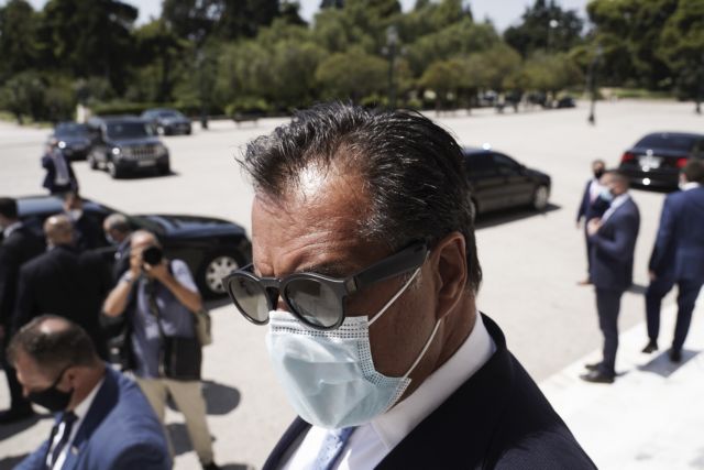 Σε καραντίνα Ν. Παπαθανάσης, Αδ. Γεωργιάδης