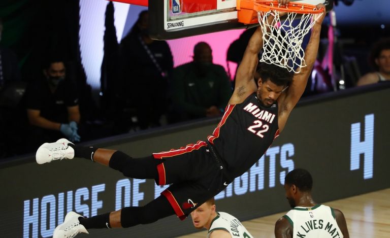 Νίκη για τους Χιτ, μοιραίος ο Αντετοκούνμπο