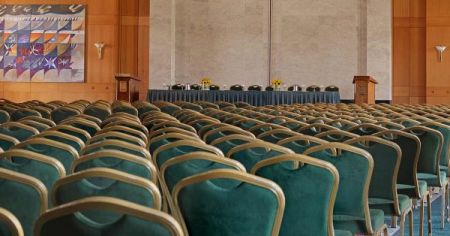 Νέο «χτύπημα» στα ξενοδοχεία : Έως 50 άτομα στα συνέδρια