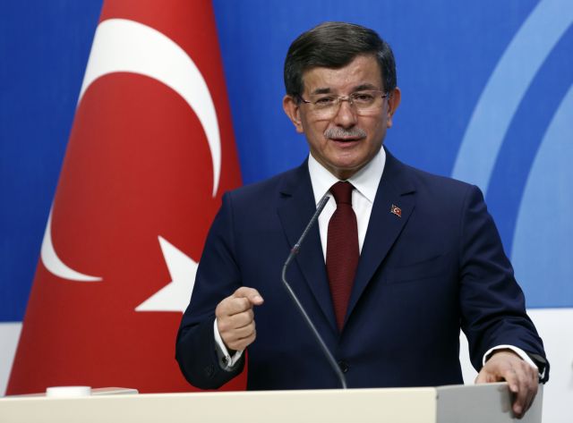 Νταβούτογλου: Ο Ερντογάν προτιμά την ισχύ από τη διπλωματία
