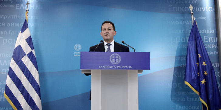 Πέτσας: Η ύφεση δεν αλλάζει τις εξαγγελίες Μητσοτάκη στη ΔΕΘ