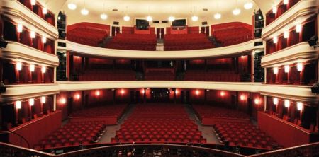 Λαϊκή Όπερα της Βιέννης: Σηκώνει αυλαία σε συνθήκες κορωνοϊού