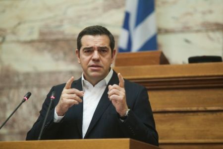 Τσίπρας: Ο Μητσοτάκης κάθε μέρα αντί να χτίζει, κατεδαφίζει