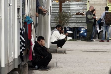 Κορωνοϊός: Σε καραντίνα 3 δομές προσφύγων