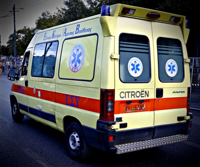 Λάρισα : Θανατηφόρο τροχαίο, νεκρός 84χρονος – 5 τραυματίες | tovima.gr