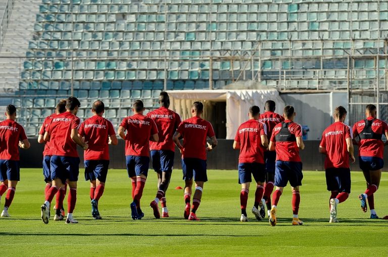 Στιγμές από την προπόνηση του Ολυμπιακού στον Βόλο [Εικόνες]