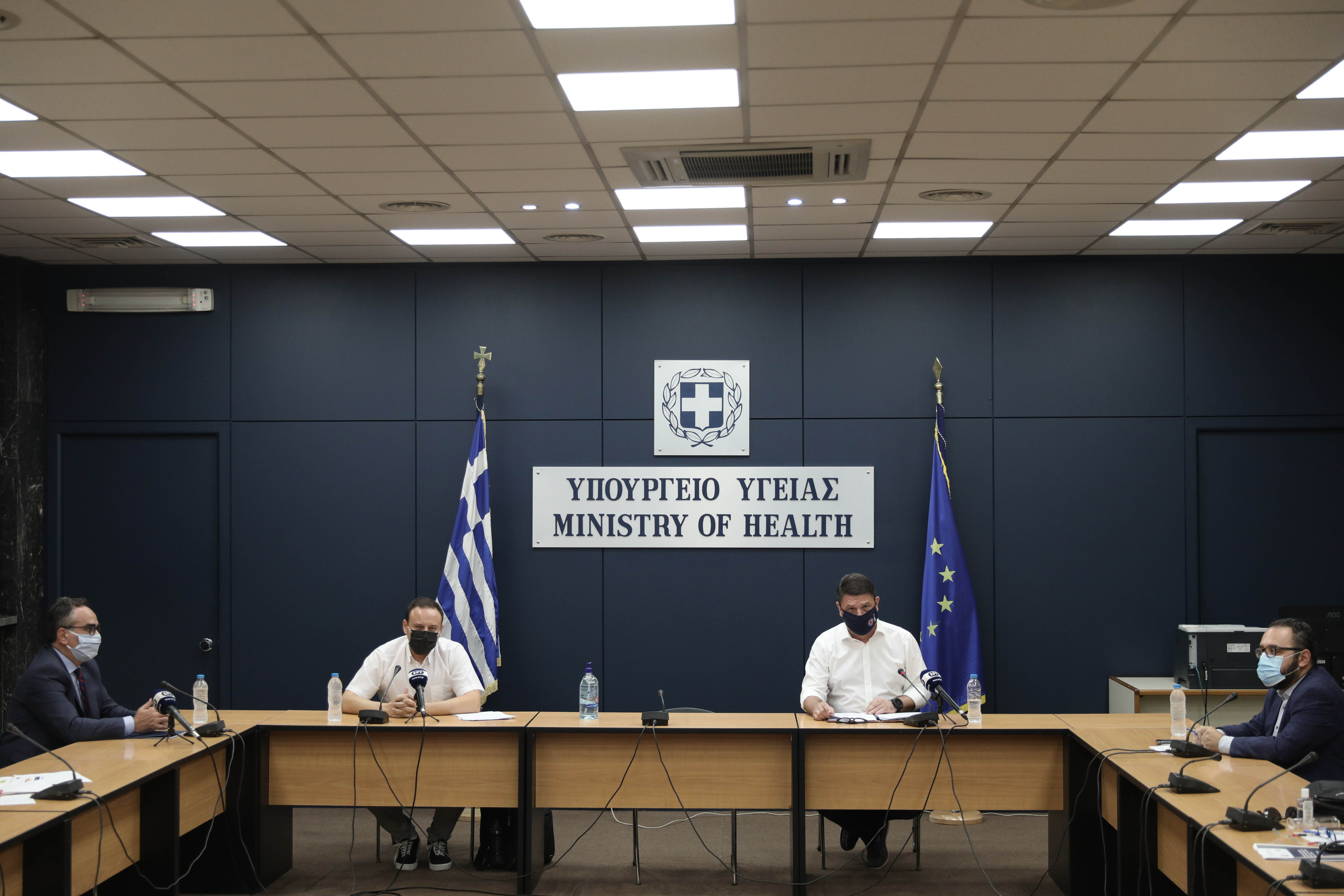 Κορωνοϊός – LIVE: Η ενημέρωση από Μαγιορκίνη και Χαρδαλιά