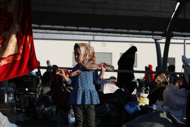 Μόρια: Κάλεσμα προσωπικοτήτων από όλη την Ευρώπη για μεταφορά των πληγέντων