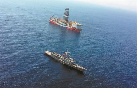 Τούρκος καθηγητής : Ενδείξεις για φυσικό αέριο ανατολικά του Καστελλορίζου