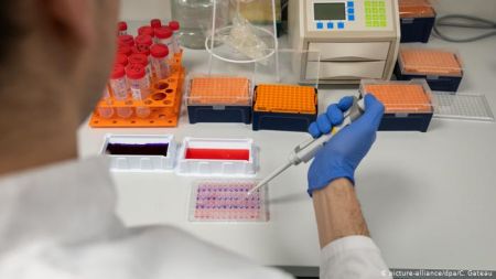 Κορωνοϊός: Αίτηση έγκρισης από Pfizer και BioNTech για το εμβόλιο