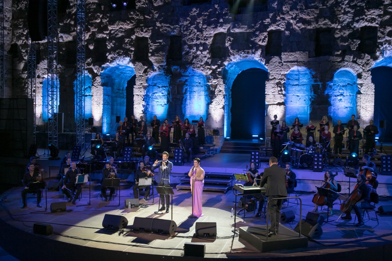 Ρουβάς και Θεοδωρίδου «ξεσήκωσαν»  το Ηρώδειο