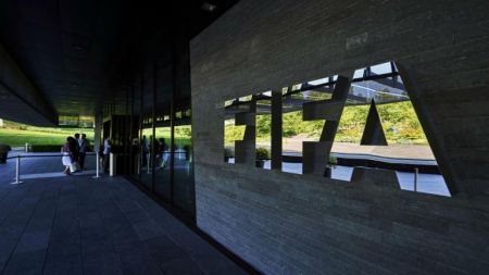 FIFA : Η πανδημία μπορεί να κοστίσει 14 δισ. δολάρια