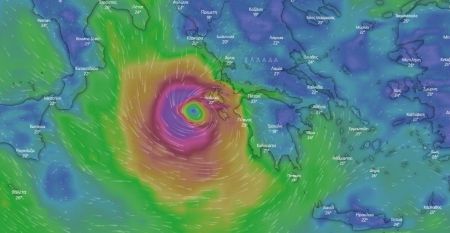 «Ιανός» : Δείτε πώς θα κινηθεί τις επόμενες ώρες ο μεσογειακός κυκλώνας