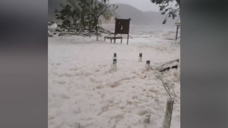 Κακοκαιρία Ιανός : Καταστροφές στο χωριό Φρίκες στην Ιθάκη | tovima.gr