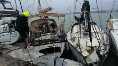 Kακοκαιρία Ιανός : Καράβια βγήκαν στη στεριά στην Κεφαλονιά