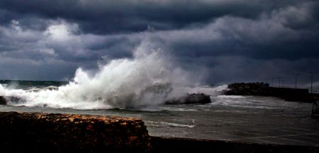 Κακοκαιρία Ιανός : Νέο έκτακτο δελτίο επικίνδυνων καιρικών φαινομένων με ισχυρές βροχές, καταιγίδες και θυελλώδεις ανέμους