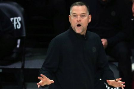 Μαλόουν: «Αβαντάζές  οι πολλές βολές που πήραν οι»