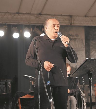 Φθινοπωρινές μελωδίες στο κλεινόν άστυ