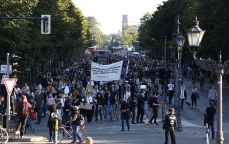 Γερμανία: Διαδηλώσεις υπέρ της υποδοχής προσφύγων από Λέσβο