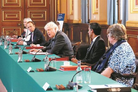 Κύμα φυγής των βρετανικών επιχειρήσεων για την ΕΕ