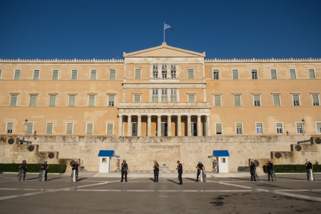 Κορωνοϊός: «Σαρώνει» στο κέντρο της Αθήνας – Ποιες περιοχές βρίσκονται στο κόκκινο