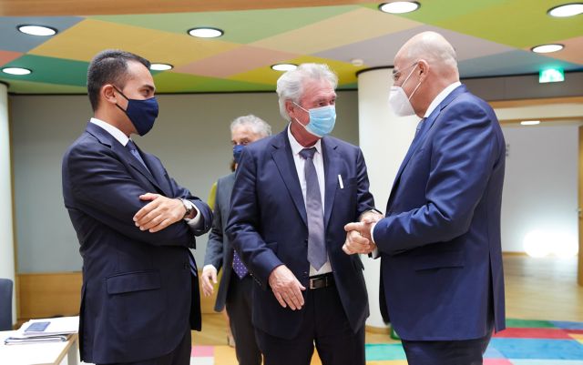 Δένδιας για Τουρκία: Να δώσει πολλά απτά δείγματα σεβασμού του διεθνούς δικαίου