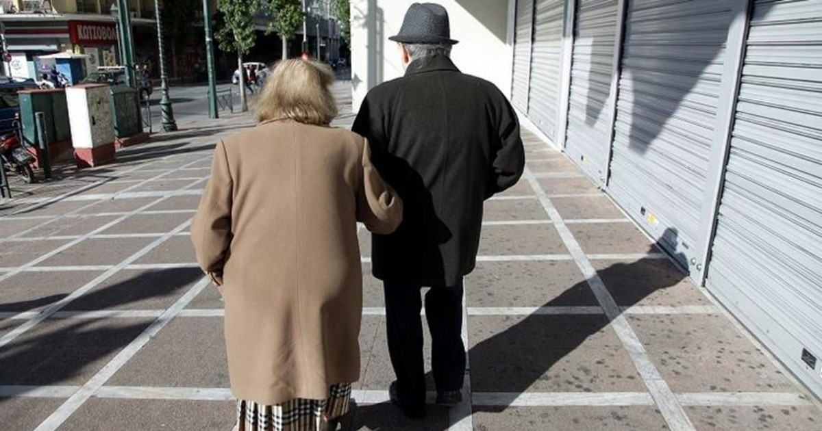 Κορωνοϊός : Πόσο «υπακούουν» στα νέα μέτρα οι ηλικιωμένοι
