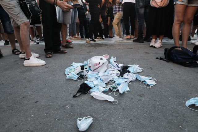 Κορωνοϊός : Αυτόφωρο για τους αρνητές της μάσκας