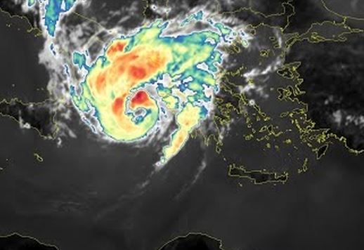 Ιανός: Βίντεο από το διάστημα δείχνει την πορεία του