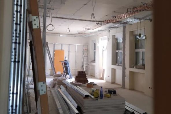 Κορωνοϊός : Yπό κατασκευή νέες ΜΕΘ σε «Σωτηρία» και Κρατικό Νίκαιας (εικόνες)