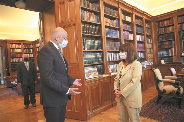 Θεσμικό αλαλούμ για ένα παράσημο