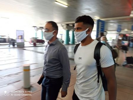 Ολυμπιακός : Εφτασε στην Ελλάδα ο Μοχάμεντ Ντρέγκερ: «Μεγάλο βήμα για εμένα, να πετύχουμε σπουδαία πράγματα»