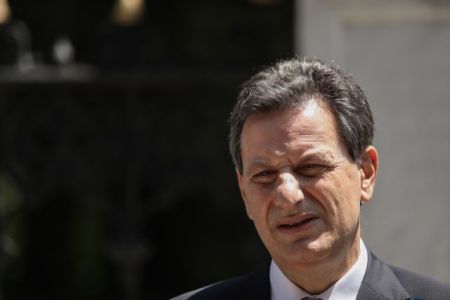 Σκυλακάκης στο MEGA: Πλήγμα για την οικονομία ένα δεύτερο lockdown