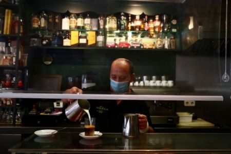 Κορωνοϊός – Βέλγιο: Στις 11 το βράδυ κλείνουν από Δευτέρα τα μπαρ