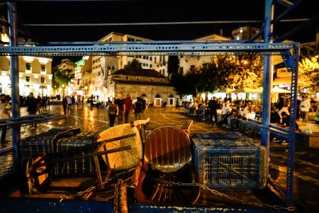 Κορωνοϊός: Σε έξαρση κρούσματα και αντιδράσεις – Πώς θα αποφευχθεί το lockdown