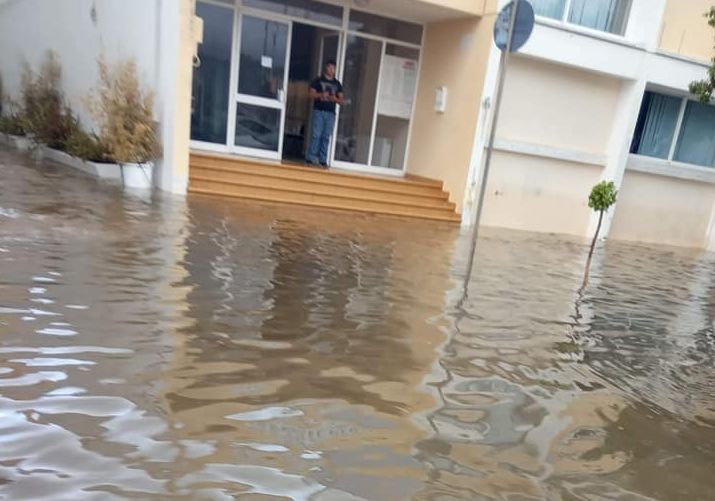 Κεφαλονιά σε νέα δοκιμασία: Πλημμύρισε το Αργοστόλι [εικόνες]