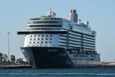 Κορωνοϊός – κρουαζιερόπλοιο Mein Schiff 6: Αρνητικό και το τρίτο τεστ στα 12 μέλη του πληρώματος