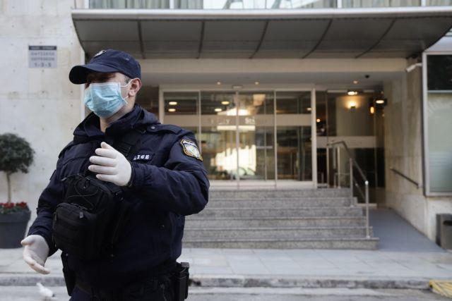 Κορωνοϊός : Συναγερμός στην Κρήτη για άτομα που το έσκασαν από ξενοδοχείο καραντίνας