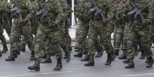 Έκτακτη ενίσχυση στο προσωπικό των Ενόπλων Δυνάμεων | tovima.gr