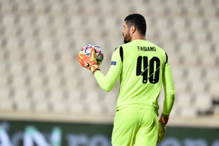 Το τετ α τετ του Μαρτίνς με Φαμπιάνο