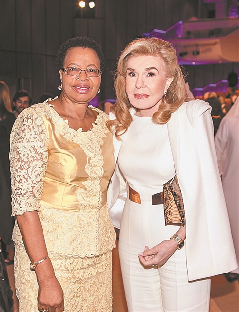 ΤΟ ΦΩΣ ΤΟΥ ΝΕΛΣΟΝ ΜΑΝΤΕΛΑ ΜΕΣΑ ΣΤΟ ΣΚΟΤΑΔΙ ΜΑΣ