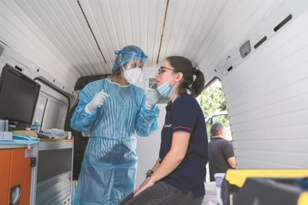 Καταρρίπτει το ένα μετά το άλλο τα αρνητικά ρεκόρ η Αττική