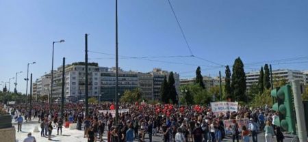 Ολοκληρώθηκε το πανεκπαιδευτικό συλλαλητήριο – άνοιξαν οι δρόμοι