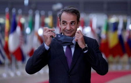 Ευχές Μητσοτάκη σε Τραμπ και Μελάνια με υπονοούμενα