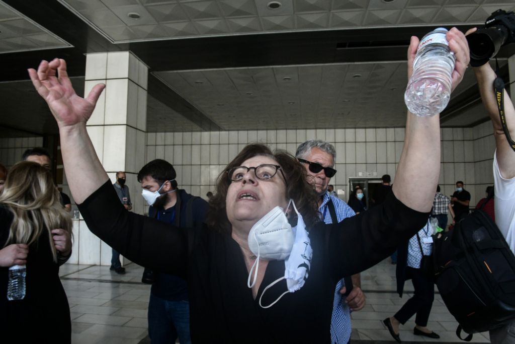 Χρυσή Αυγή : «Η μεγαλύτερη δίκη φασιστών από τη Νυρεμβέργη» – Τι μεταδίδουν τα διεθνή ΜΜΕ